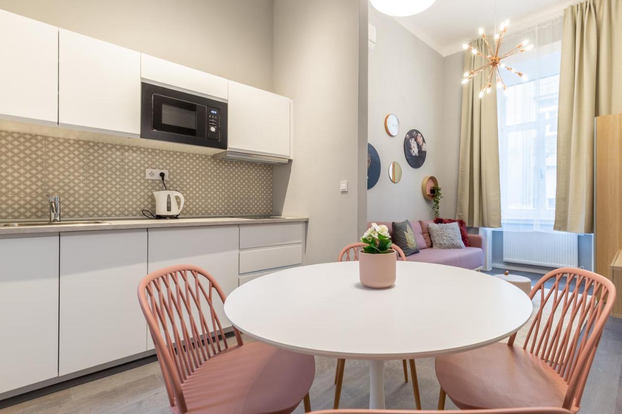 W33 - Prime Location - Comfortable Quality Apartments By Bqa Budapesta Exterior foto